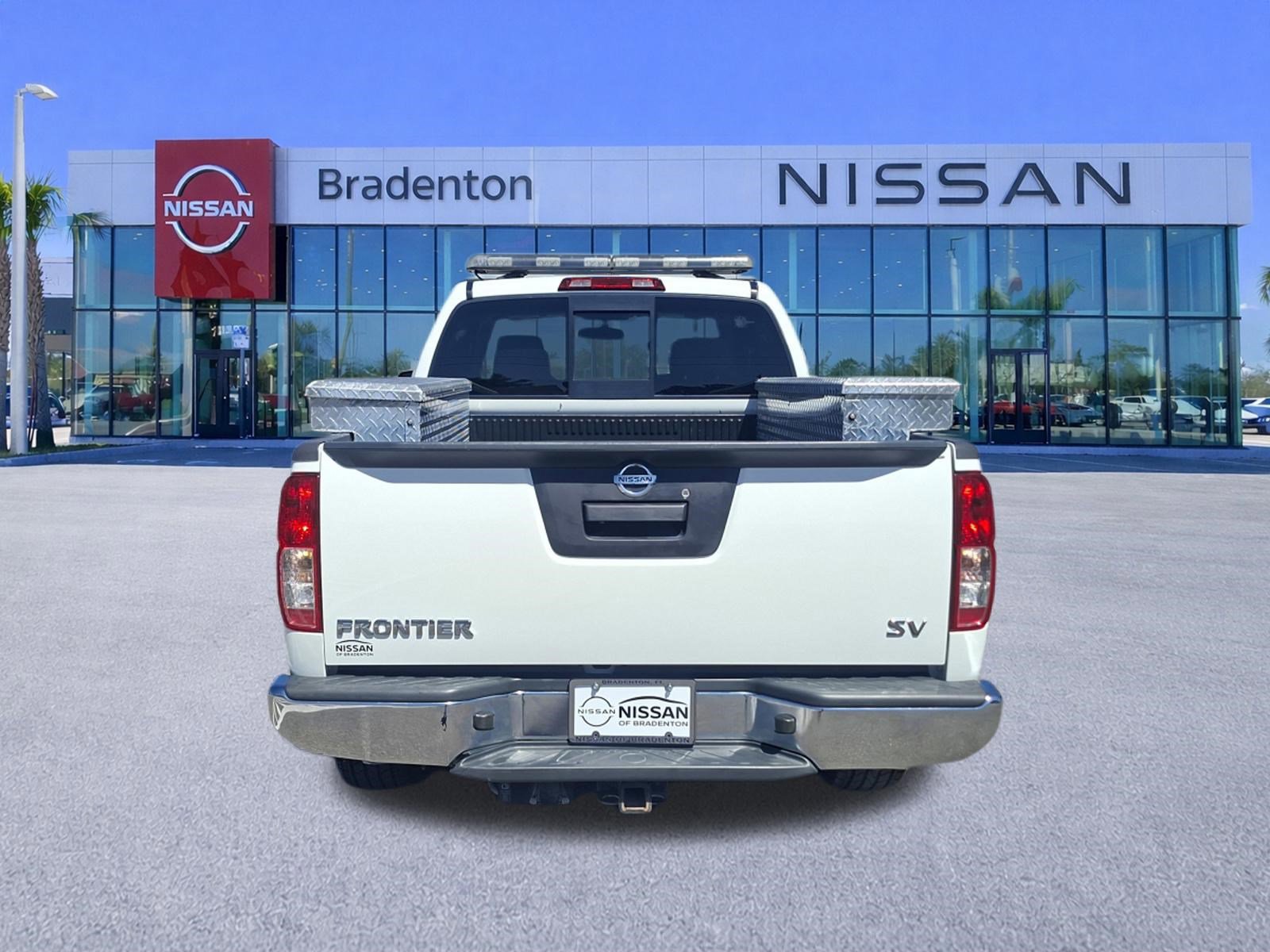 Used 2019 Nissan Frontier SV image 6