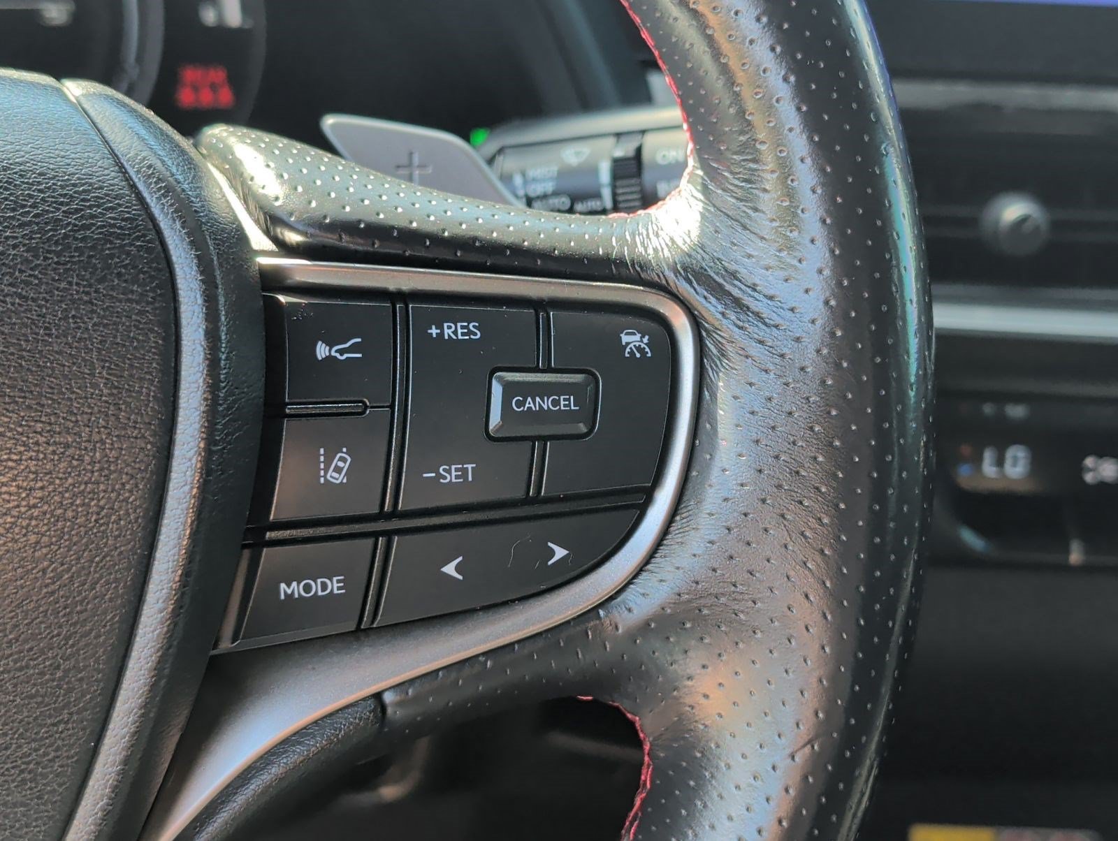 Used 2023 Lexus UX 250h F Sport w/ Accessory Package (A2) FWD image 15