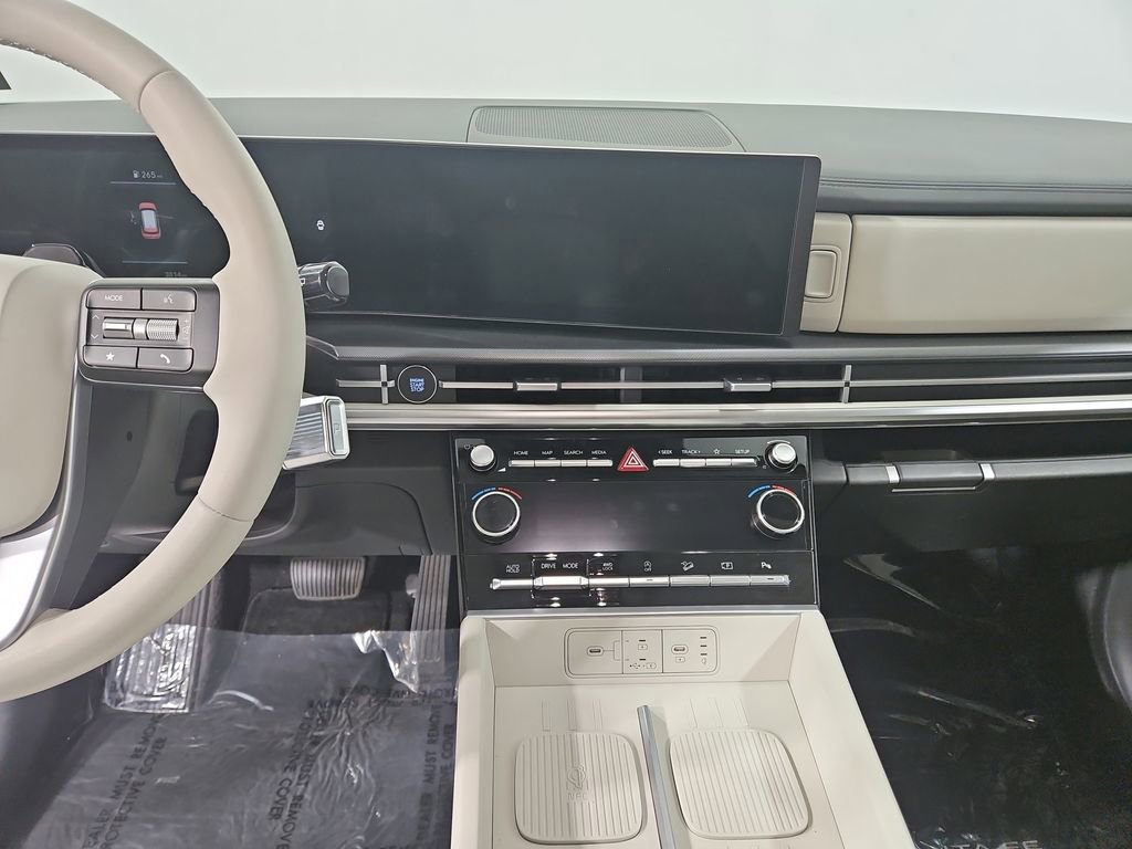 Certified 2025 Hyundai Santa Fe SEL image 19