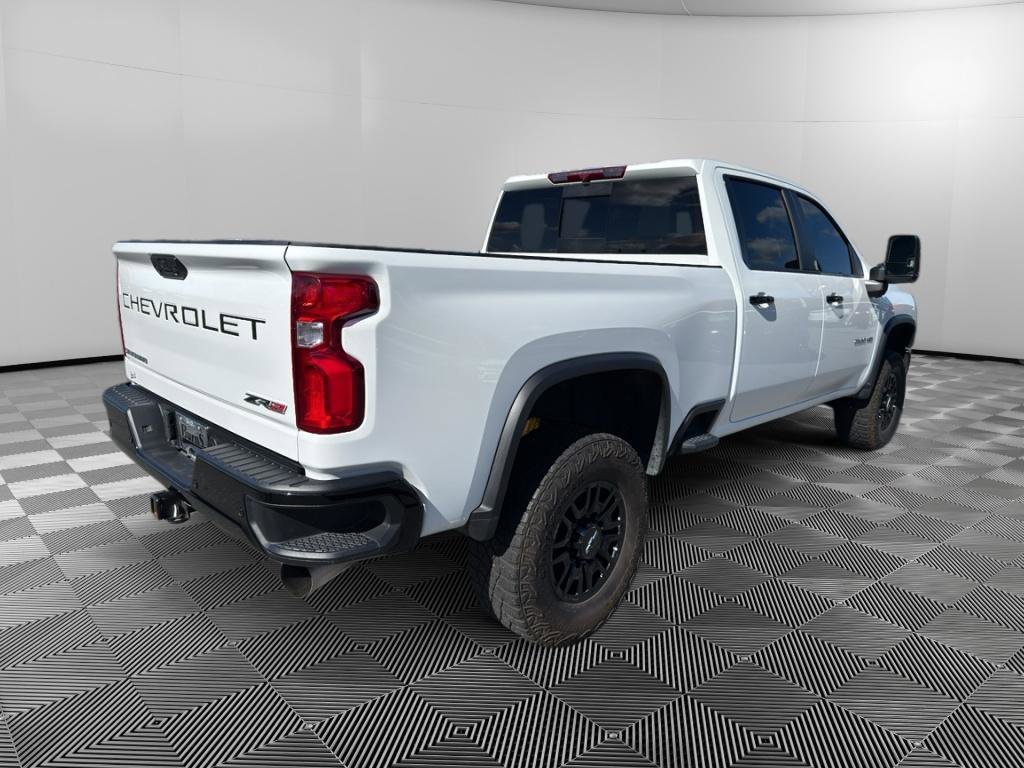 Used 2024 Chevrolet Silverado 2500 ZR2 image 7