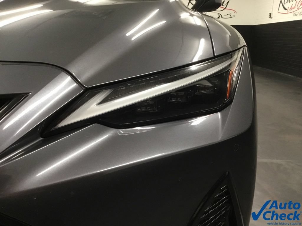 Used 2023 Lexus IS 500 RWD image 15