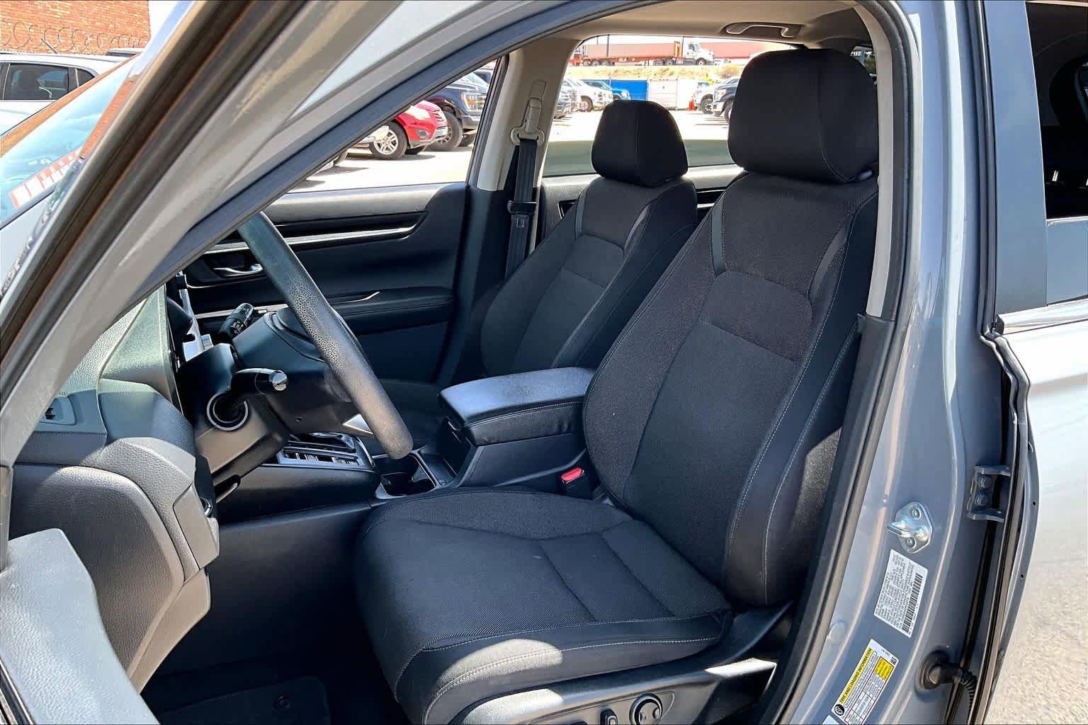 Used 2023 Honda CR-V EX image 8