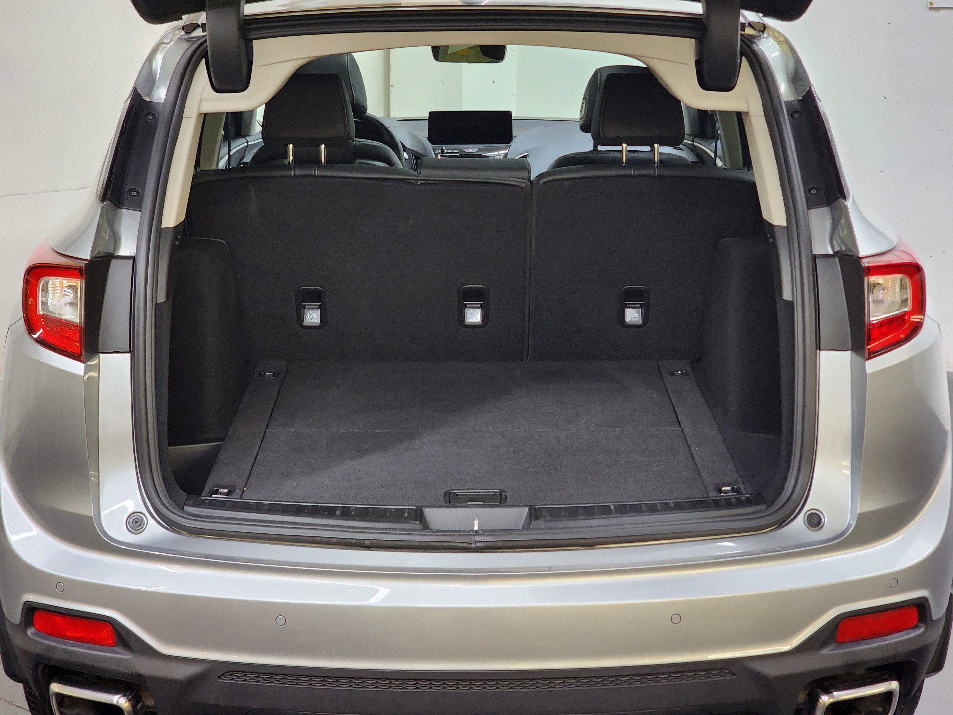 Used 2025 Acura RDX SH-AWD w/ Technology Package image 7