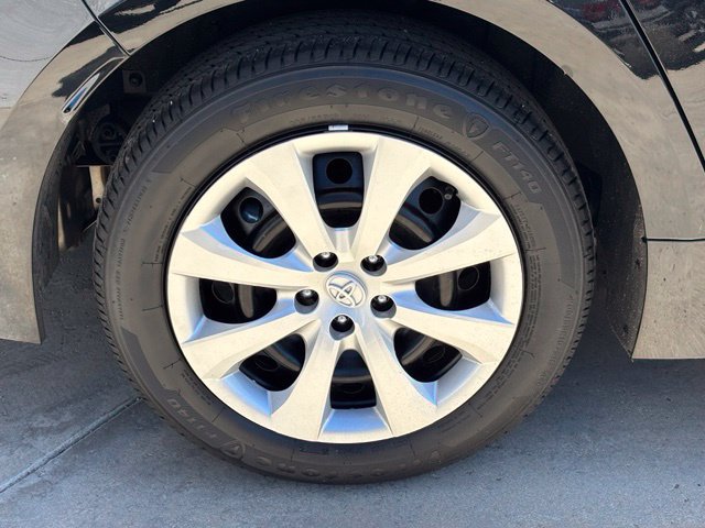 Used 2025 Toyota Corolla LE FWD image 27