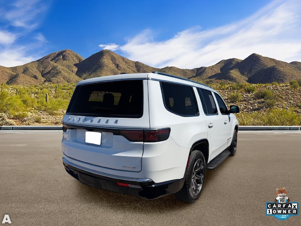 Certified 2024 Jeep Wagoneer Series III AWD/4WD image 3