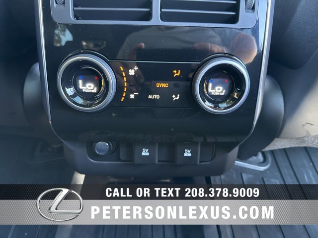 Used 2021 Land Rover Range Rover Sport SVR image 17