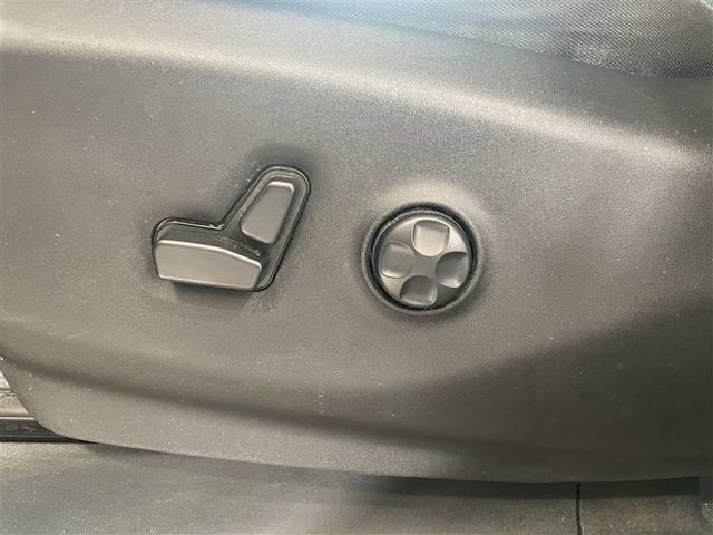 Used 2021 Chrysler Pacifica Touring image 19