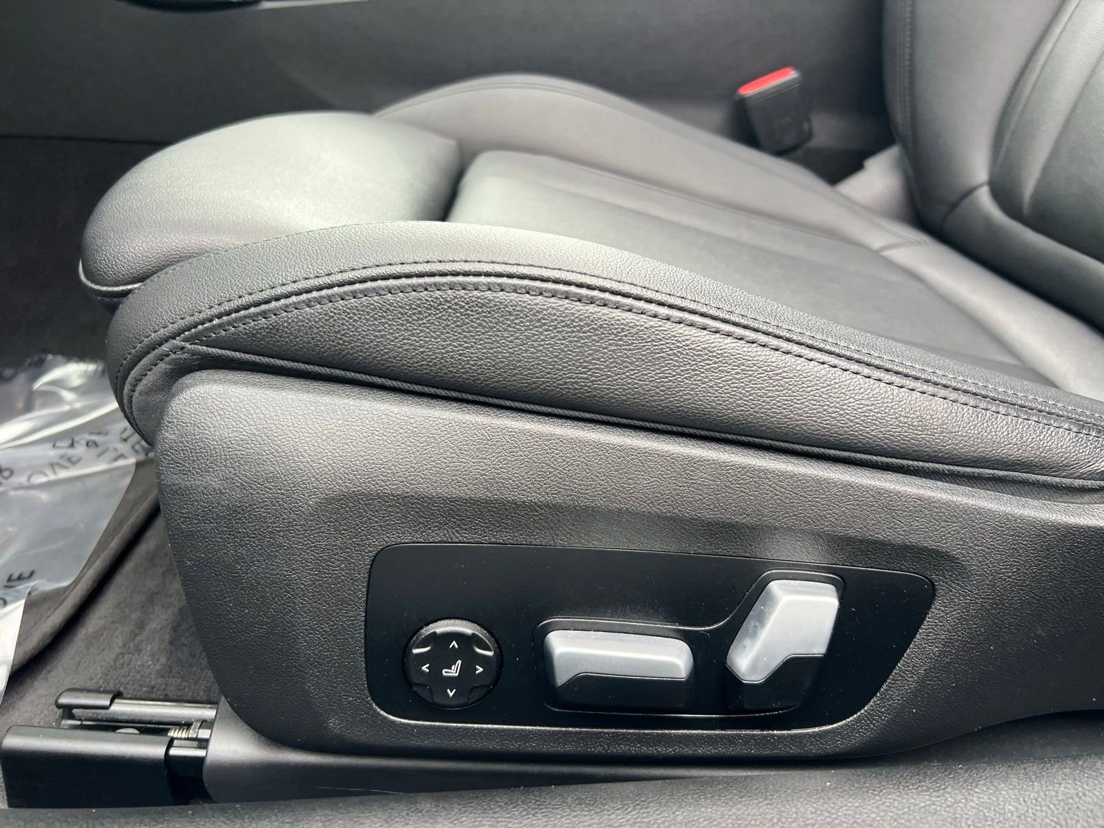 Used 2021 BMW 430i Coupe w/ M Sport Package RWD image 28