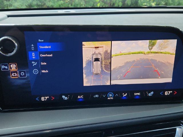 New 2027 Chevrolet Traverse LT w/ Driver Confidence Package FWD image 31