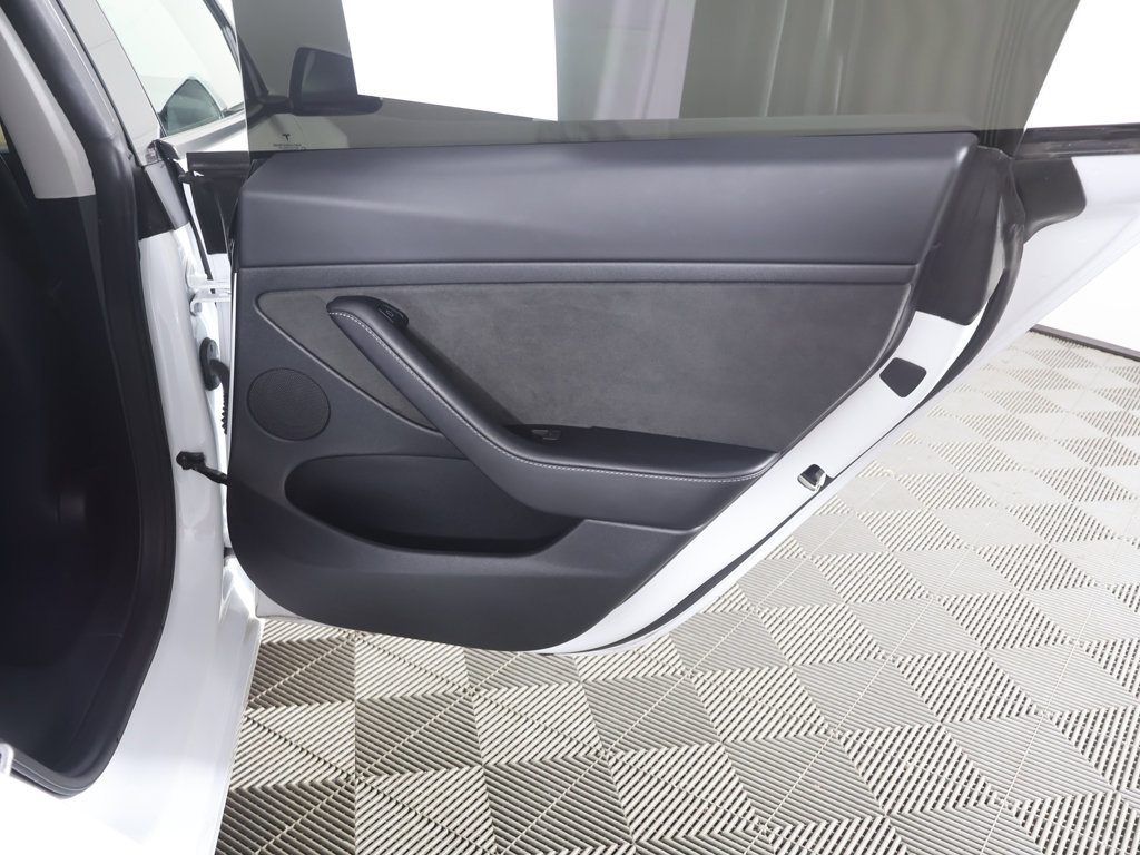 Used 2023 Tesla Model 3 Standard Range RWD image 29