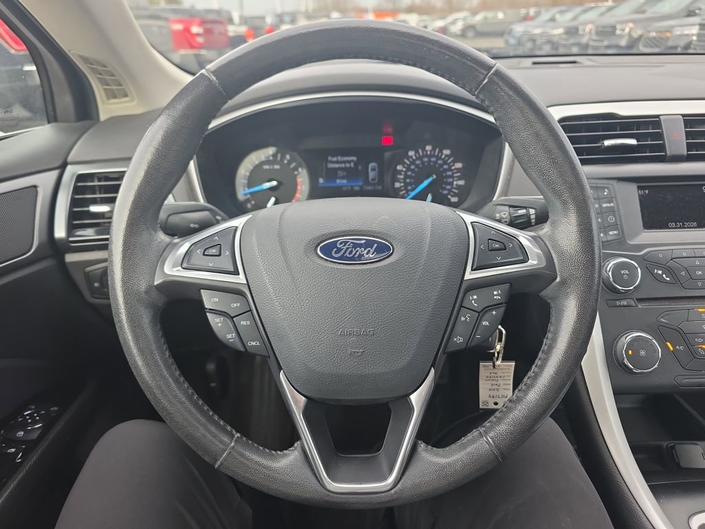 Used 2015 Ford Fusion SE w/ Equipment Group 201A image 24