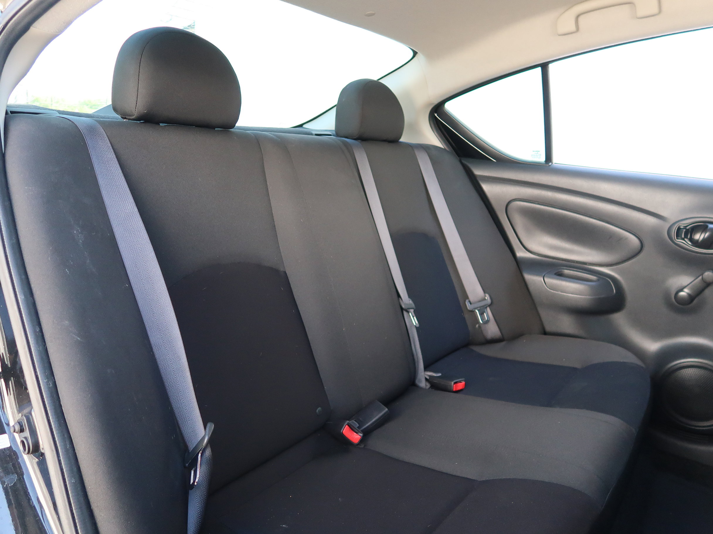 Used 2018 Nissan Versa S image 28