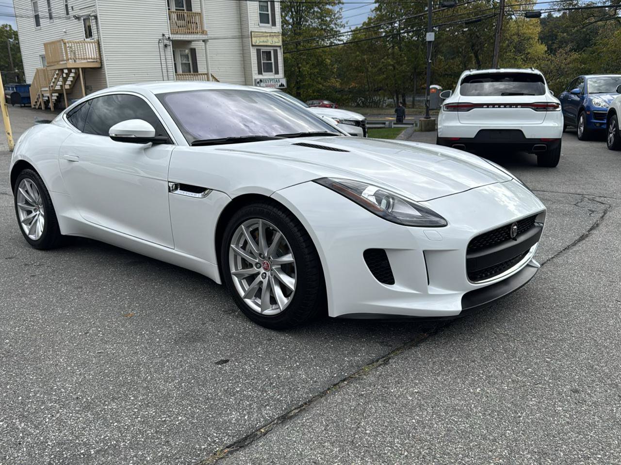 Used 2017 Jaguar F-TYPE Coupe RWD image 6