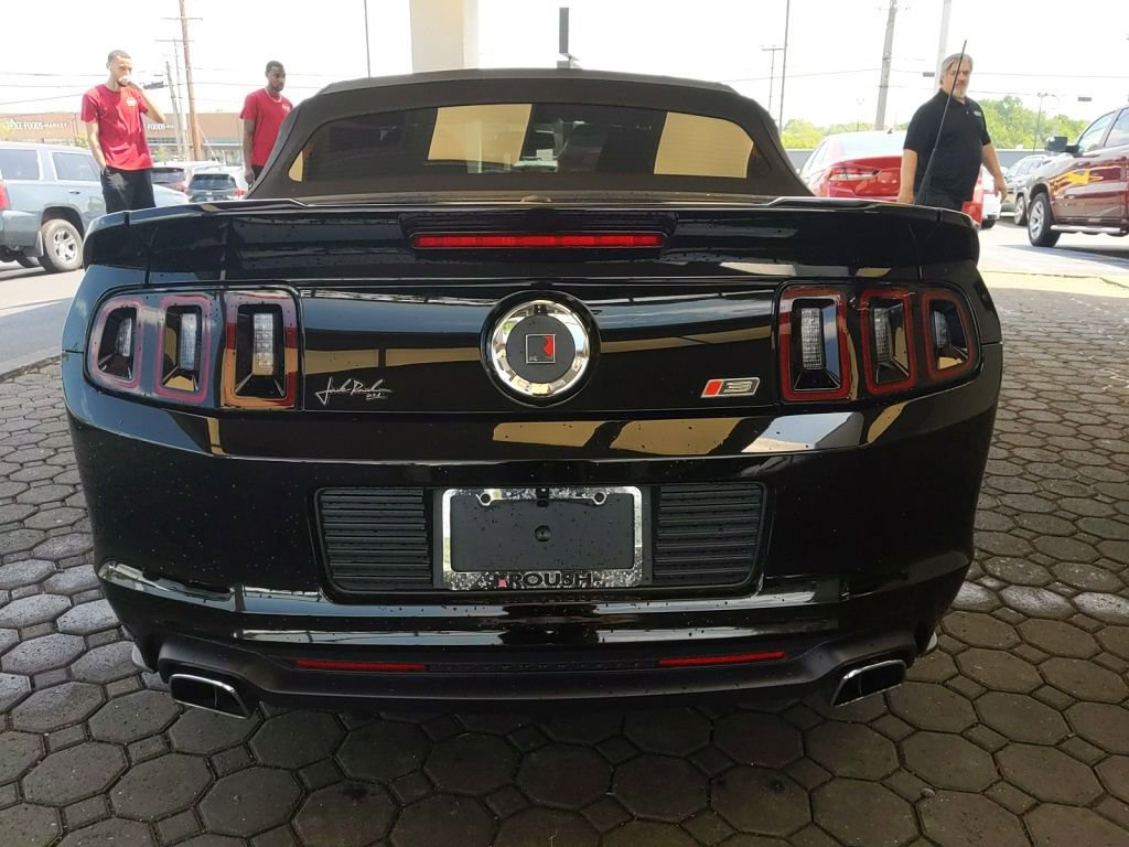 Used 2014 Ford Mustang GT Premium w/ Electronics Package RWD image 7
