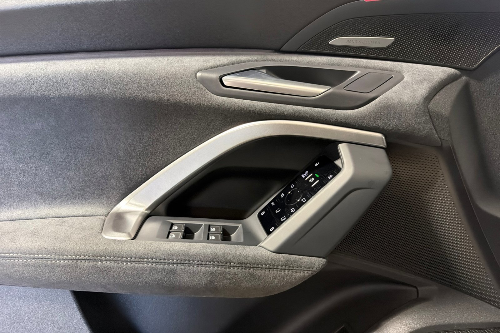 New 2026 Audi SQ5 Premium Plus AWD/4WD image 10