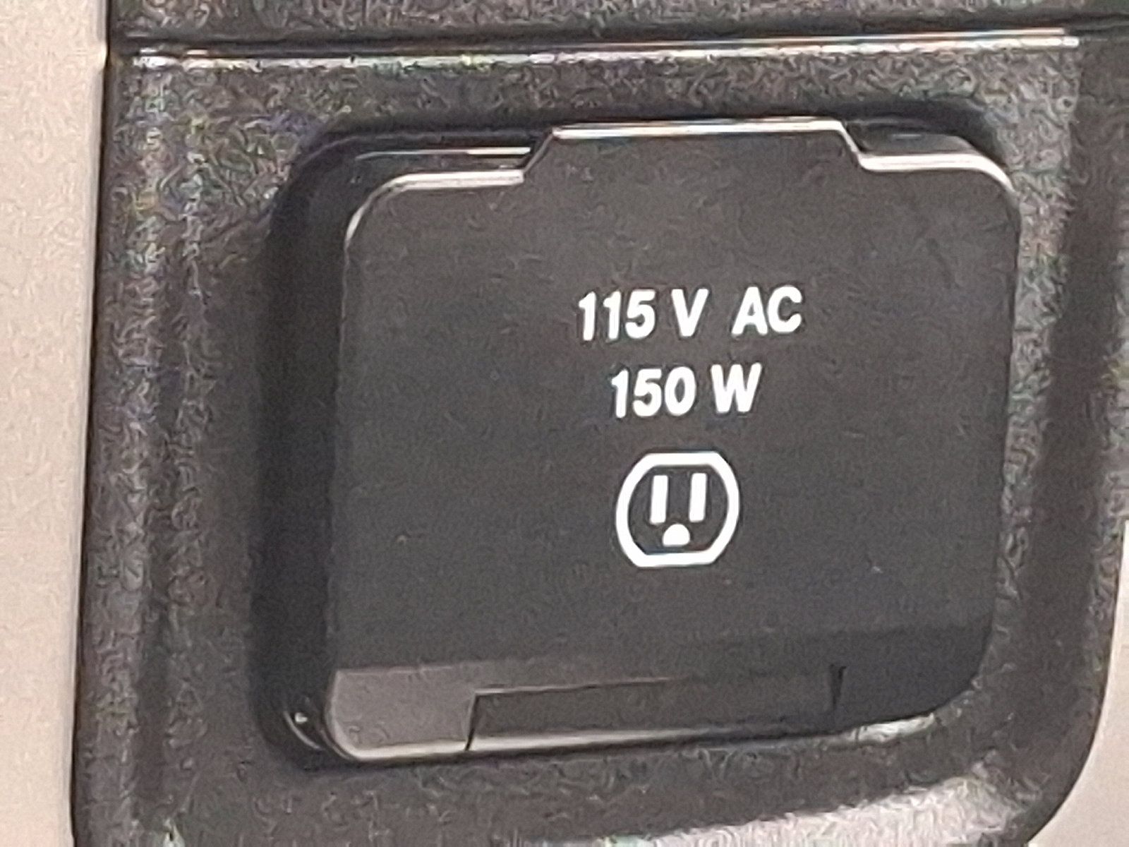 Used 2018 RAM 2500 Big Horn w/ Harvest Edition image 24