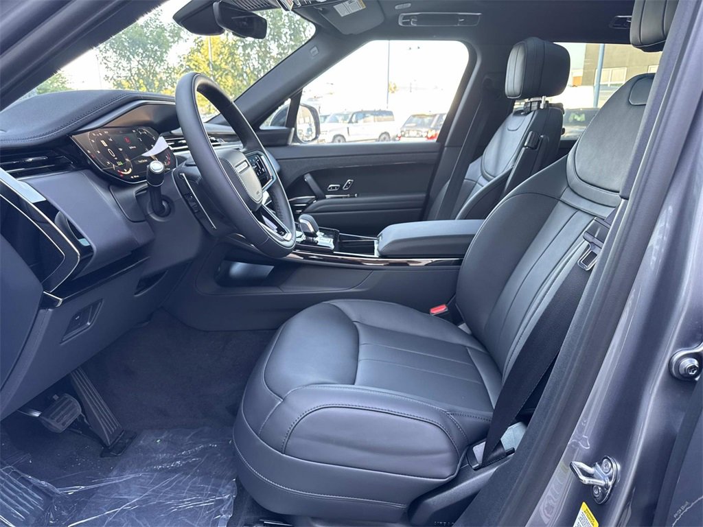 New 2025 Land Rover Range Rover Sport SE image 19