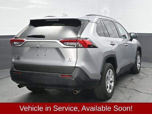 Used 2021 Toyota RAV4 LE AWD/4WD image 7