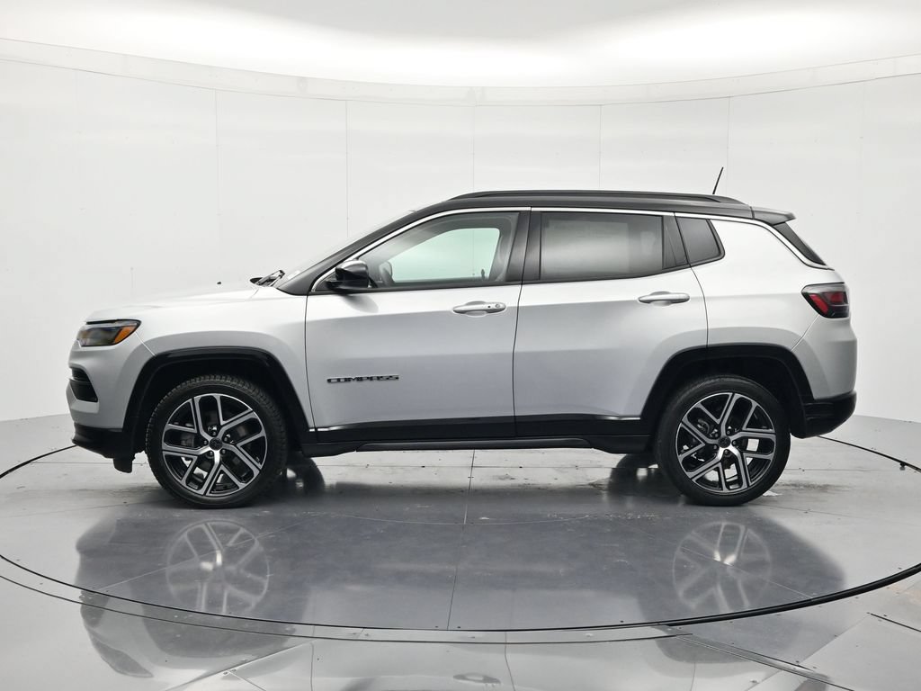 Used 2025 Jeep Compass Limited w/ Elite Group AWD/4WD image 8