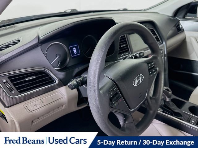 Used 2017 Hyundai Sonata Sport w/ Cargo Package image 11