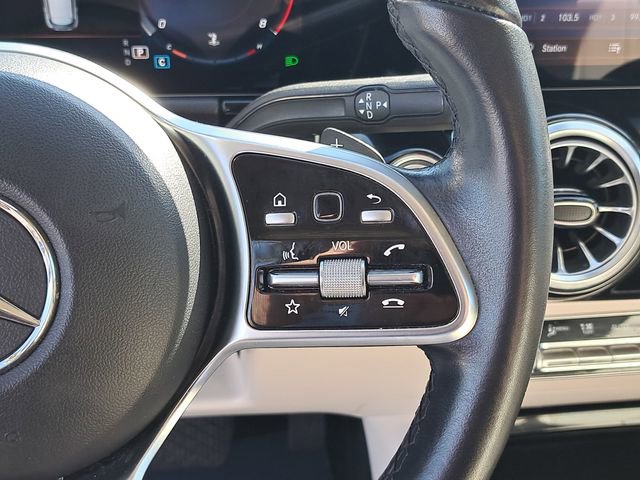 Used 2023 Mercedes-Benz GLA 250 w/ Premium Package image 24