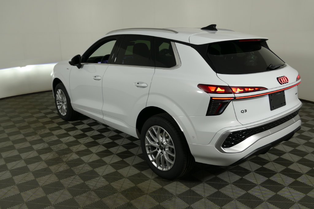 New 2026 Audi Q3 quattro 2.0T AWD/4WD image 5