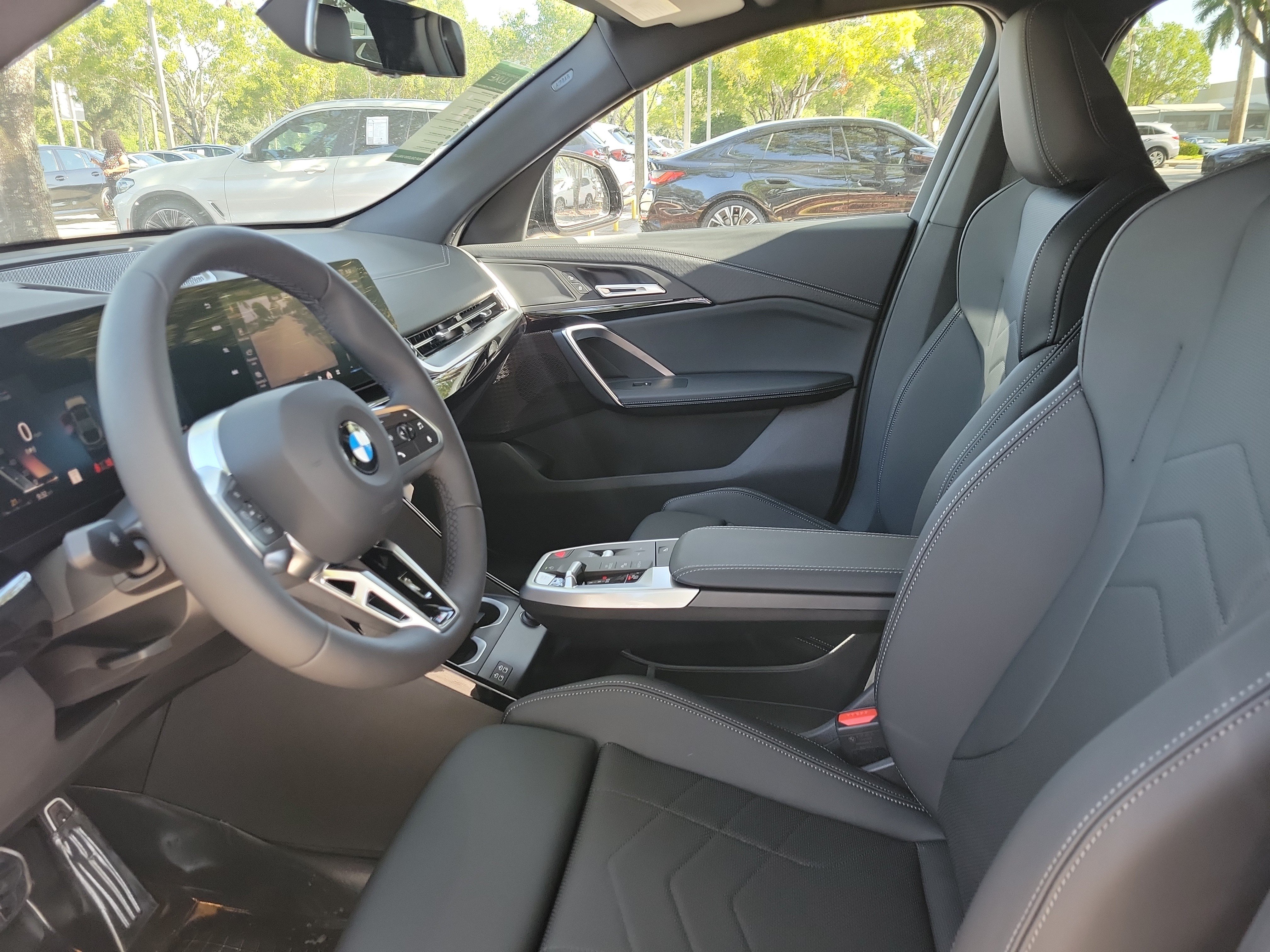 New 2026 BMW X2 xDrive28i w/ M Sport Package AWD/4WD image 11