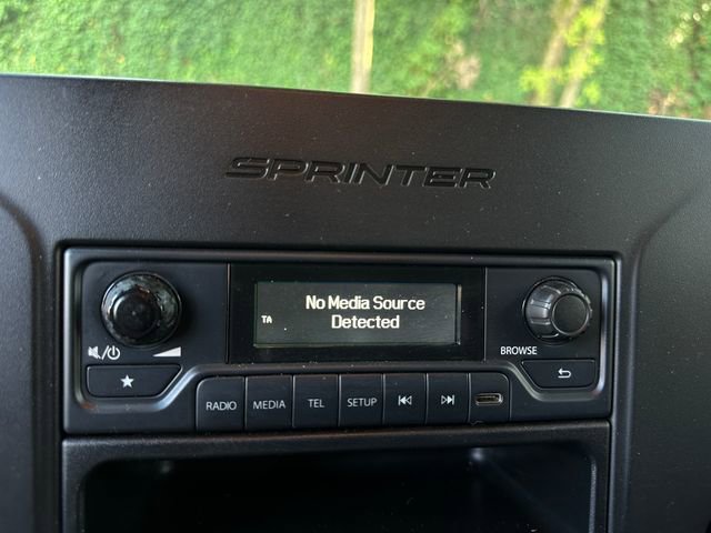 Used 2021 Mercedes-Benz Sprinter 2500 image 23