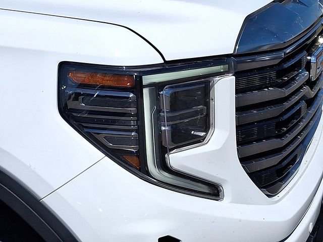 Used 2023 GMC Sierra 1500 AT4 w/ AT4 Premium Package AWD/4WD image 29