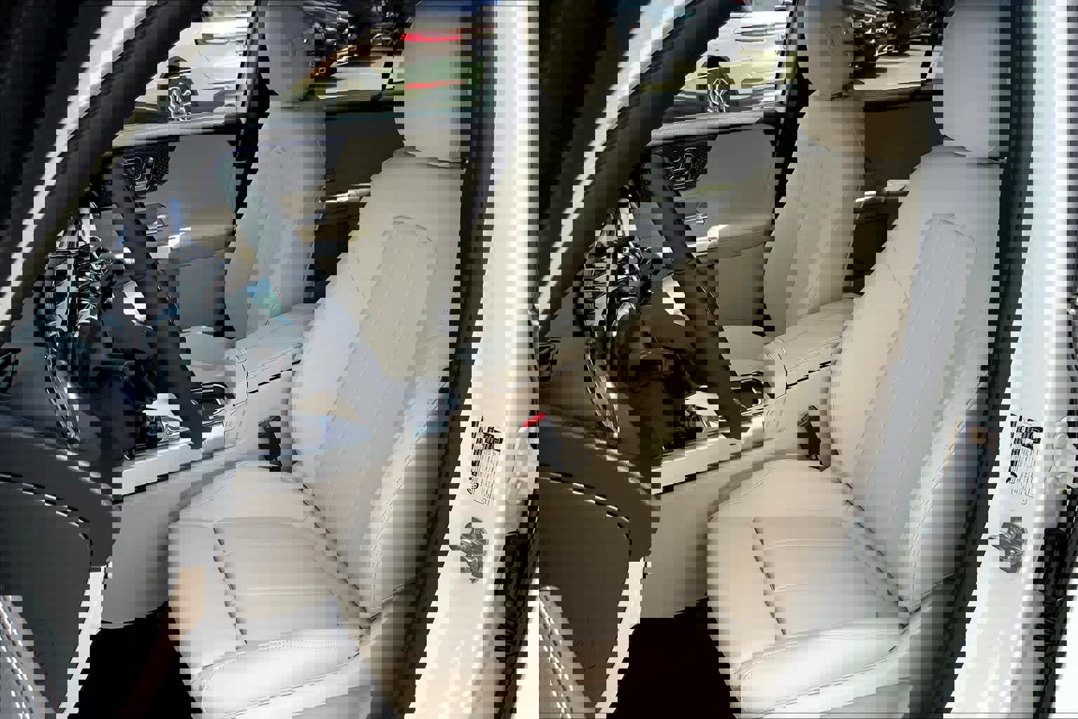 Used 2025 Mercedes-Benz GLB 250 GLB 250 image 16