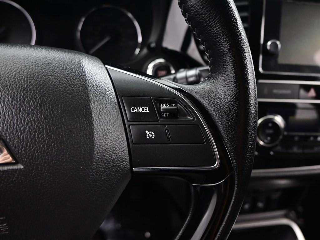 Used 2019 Mitsubishi Outlander SEL image 17