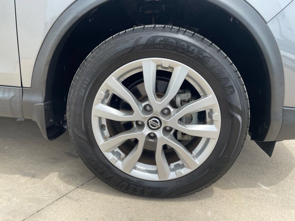 Used 2021 Nissan Rogue Sport S FWD image 28