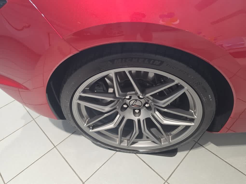 Used 2024 Chevrolet Corvette Z06 RWD image 18