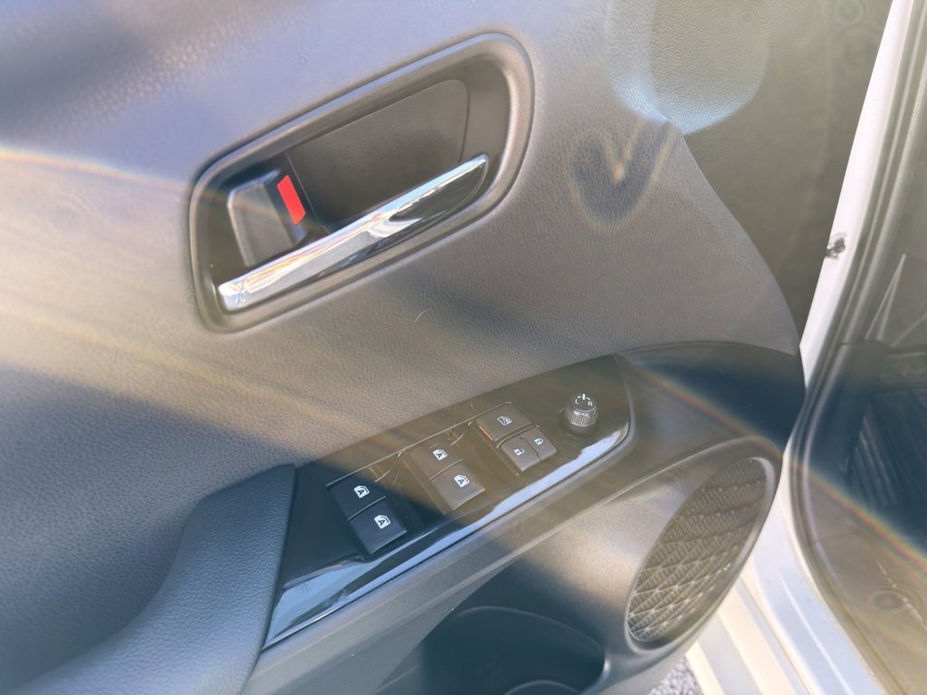 Used 2018 Toyota Prius Prime Premium image 60