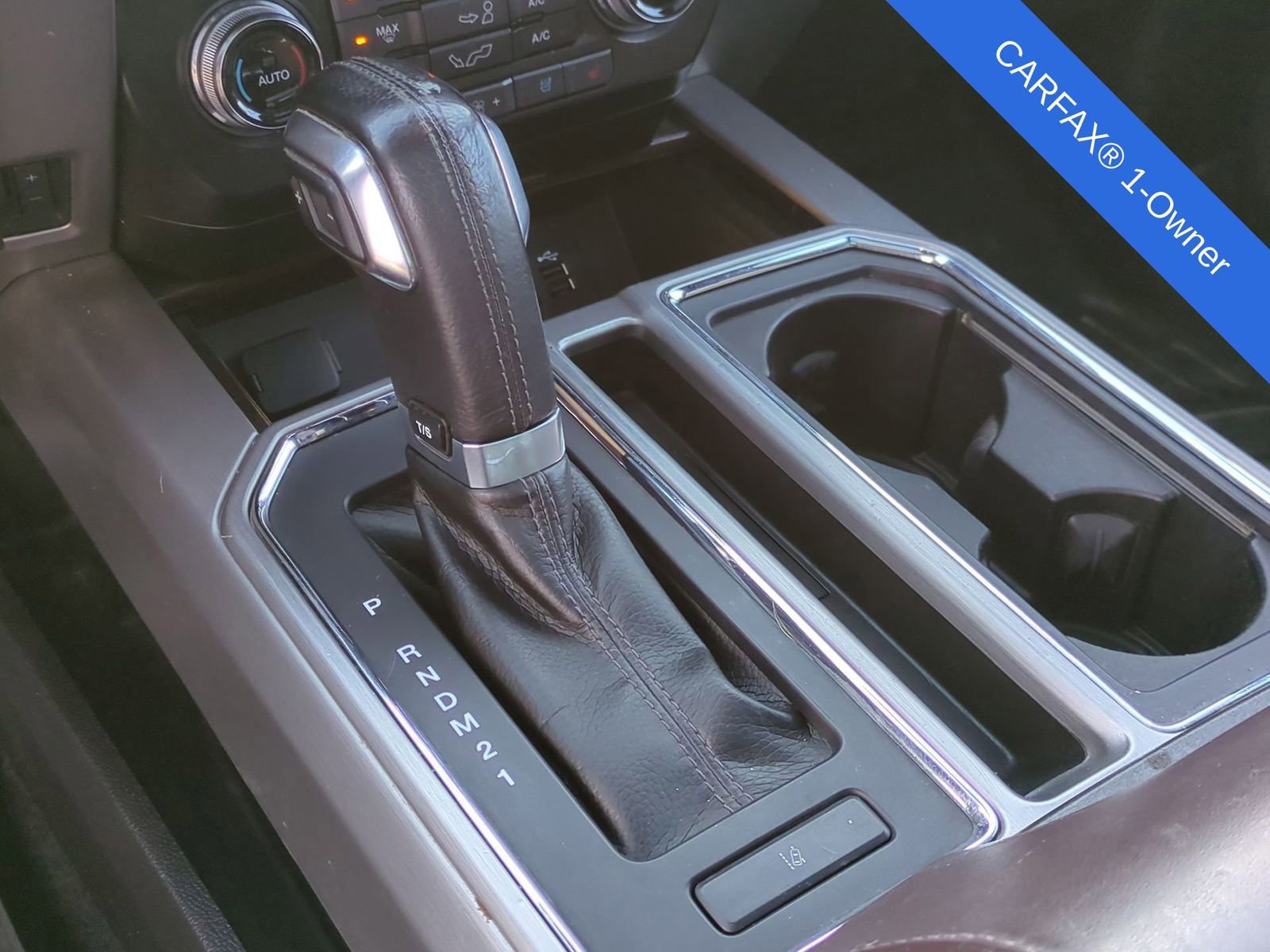 Used 2015 Ford F150 Platinum w/ Equipment Group 701A Luxury image 37