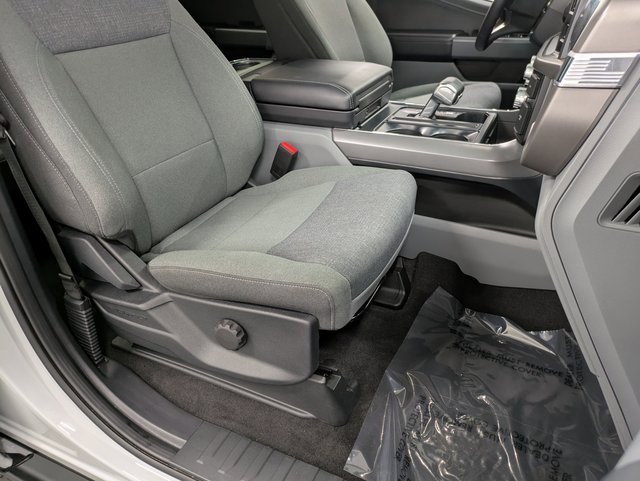 Used 2024 Ford F150 Lightning XLT image 28