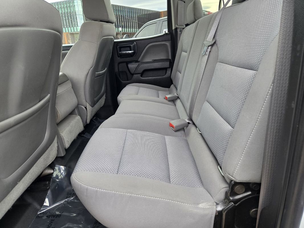 Used 2015 Chevrolet Silverado 2500 W/T image 19