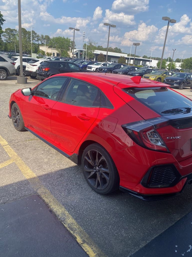 Used 2017 Honda Civic Sport image 4