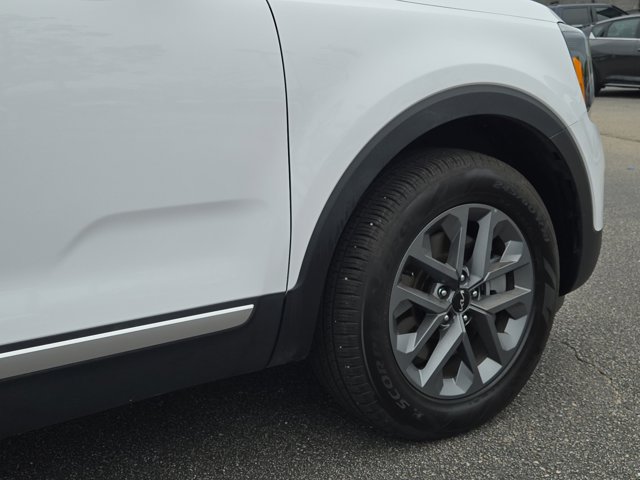 Used 2025 Kia Telluride LX FWD image 21