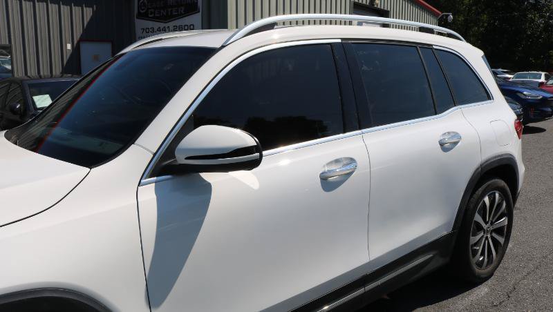 Used 2020 Mercedes-Benz GLB 250 w/ Premium Package image 4