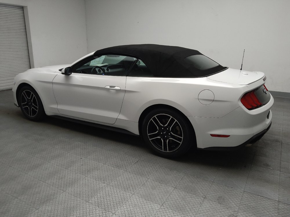 Used 2020 Ford Mustang Premium RWD image 3