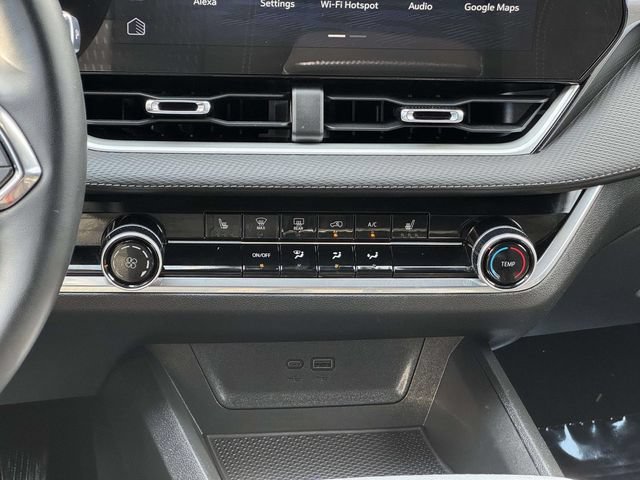 Used 2025 Chevrolet Equinox LT w/ Safety and Technology Package FWD image 16