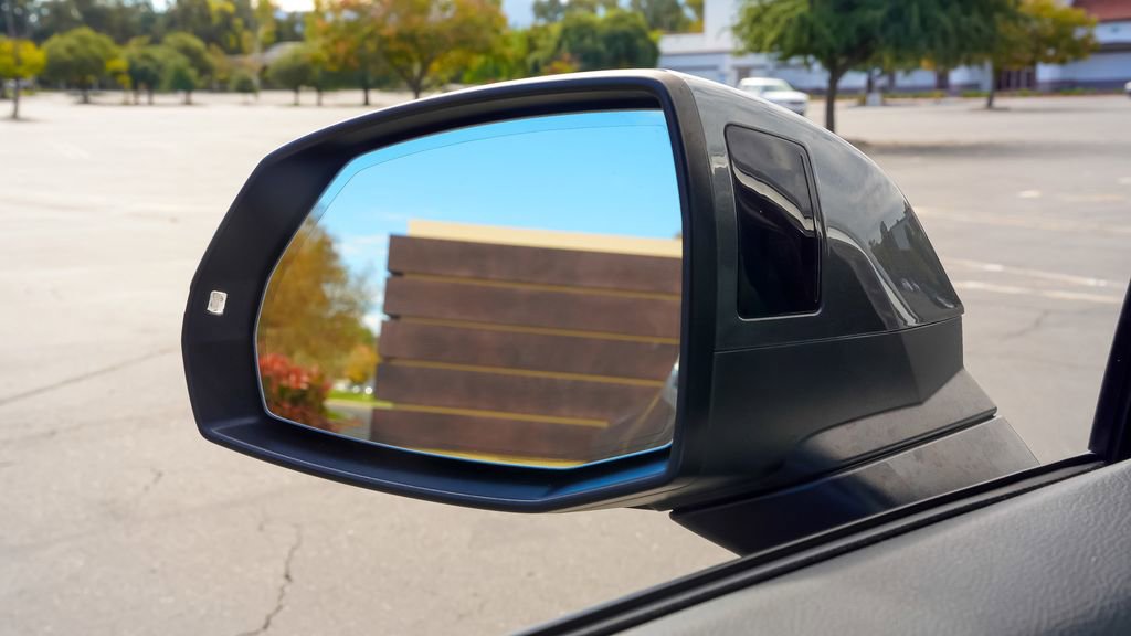 Used 2022 Audi Q5 e Premium w/ Convenience Package image 21