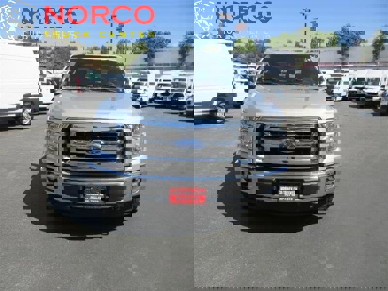 Used 2017 Ford F150 XLT w/ Trailer Tow Package image 2