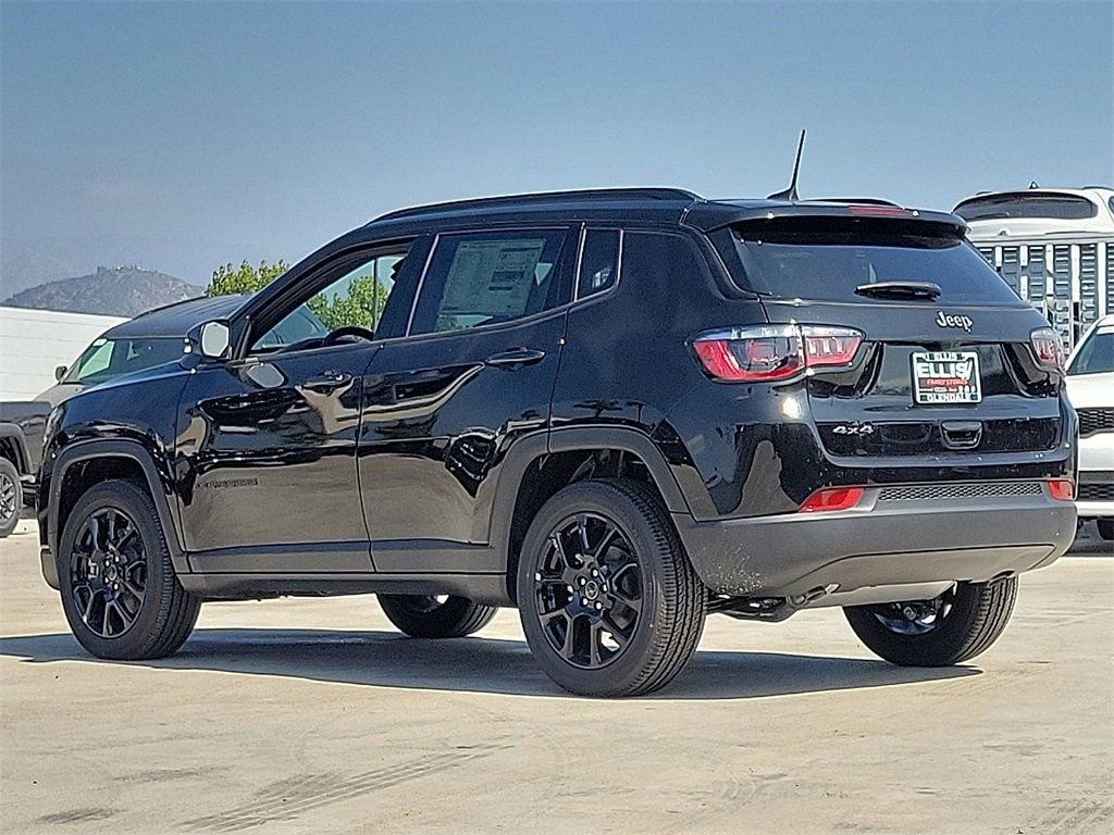 New 2026 Jeep Compass Latitude w/ Sun and Sound Group image 2