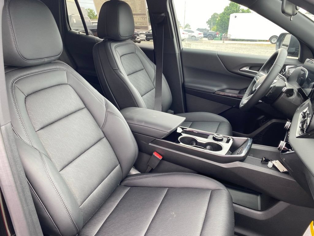 New 2026 Chevrolet Equinox LT w/ Convenience Package II FWD image 22