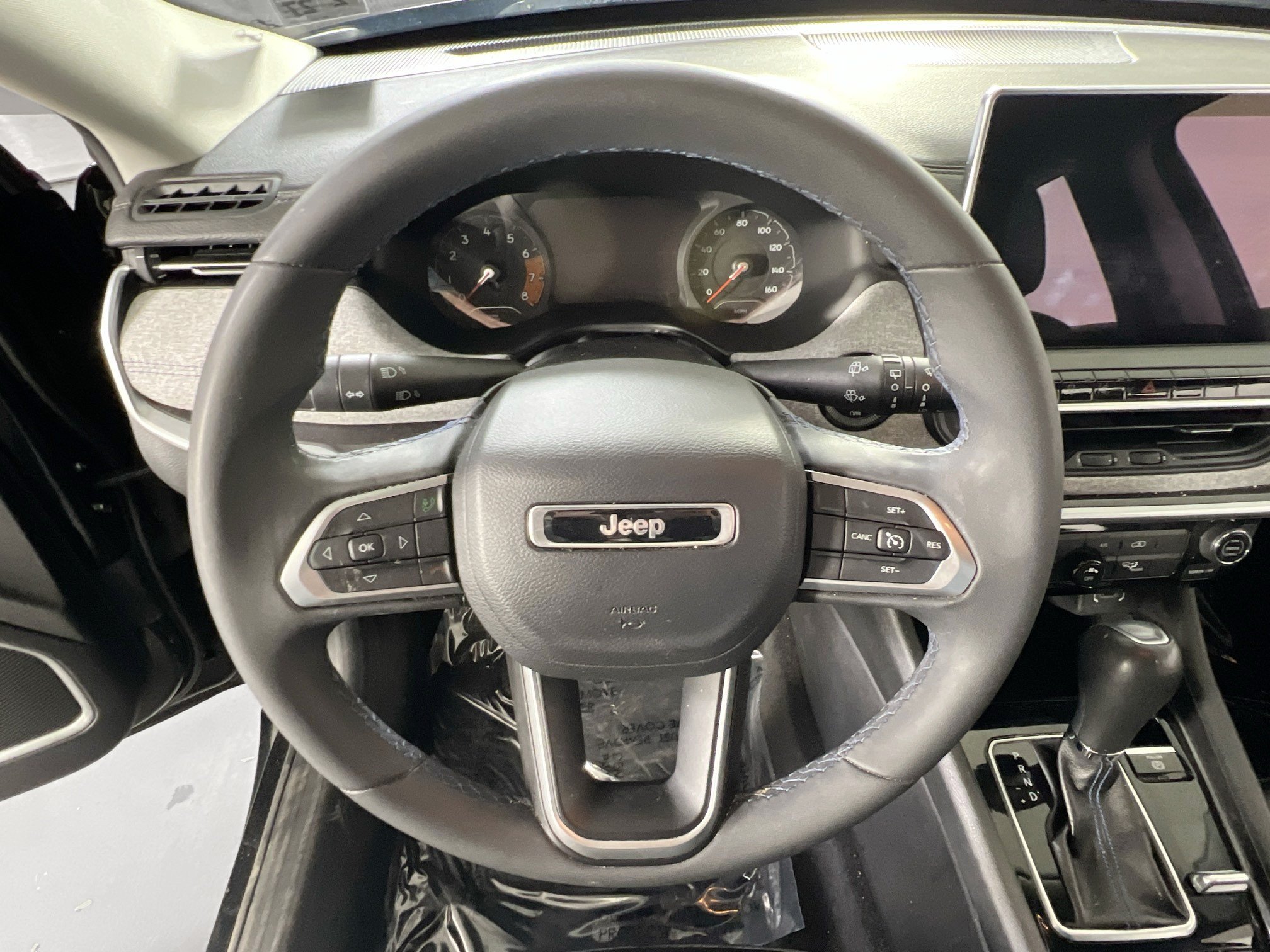 Used 2022 Jeep Compass Latitude AWD/4WD image 11