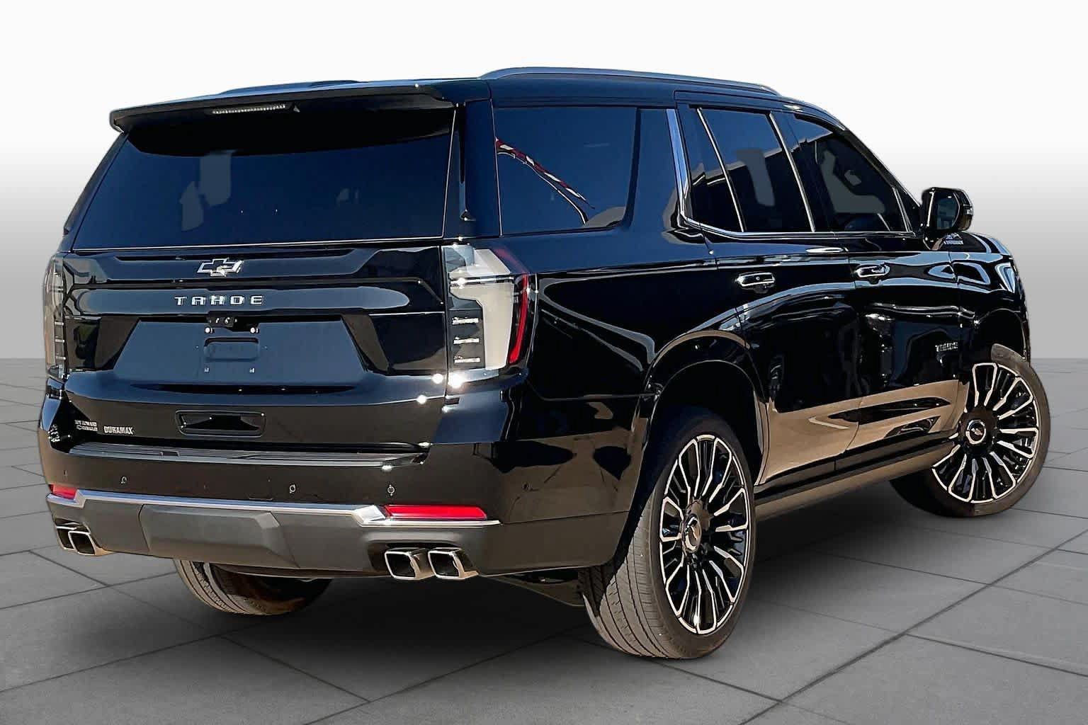 Used 2026 Chevrolet Tahoe High Country w/ LPO, Illumination Package AWD/4WD image 6