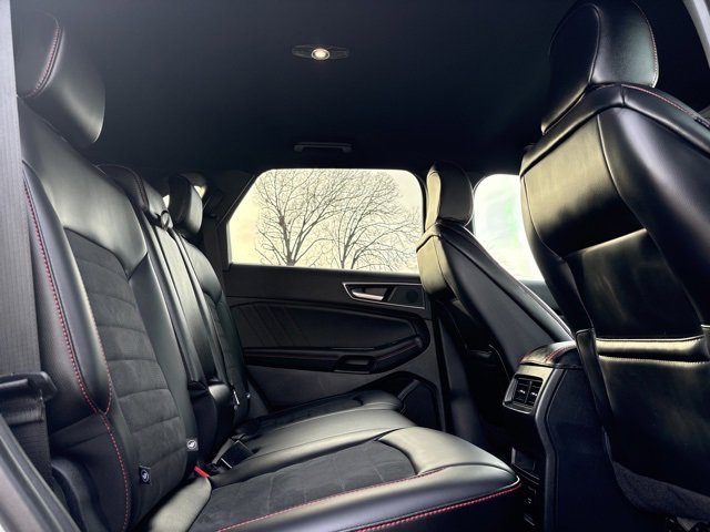 Used 2024 Ford Edge ST-Line image 15