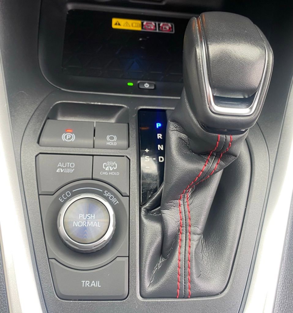 Used 2024 Toyota RAV4 XSE image 19